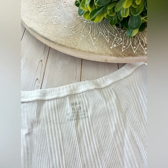 Aerie Women’s Long-Sleeve Ribbed Crop Top in White Size XL - Picture 3 of 9